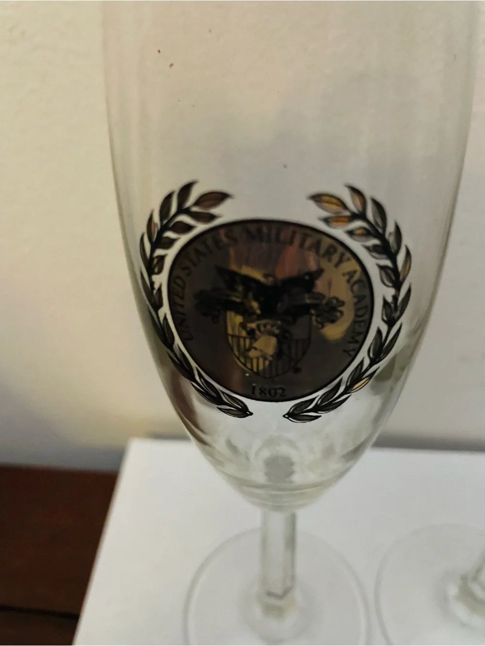 West Point-set of 2 official crystal champagne flutes-US military academy-crest